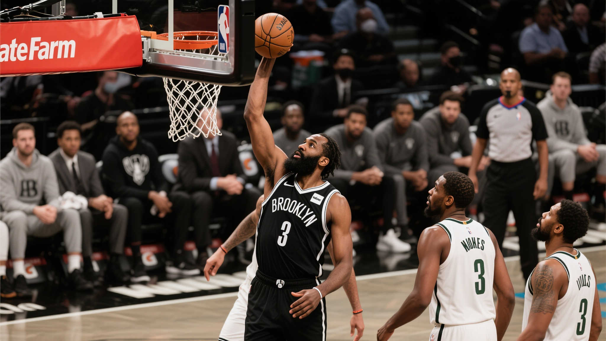 从财务层面观察，在薪资空间限制日益严格环境里款待精